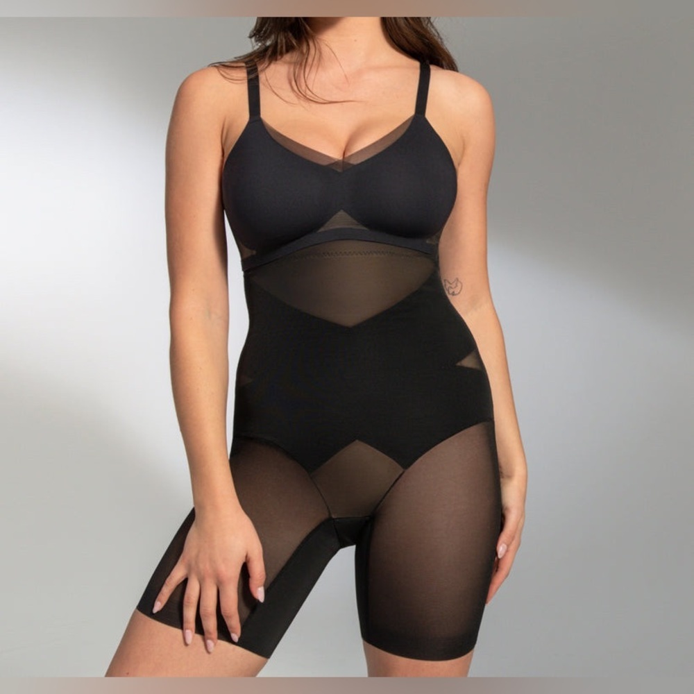 HoneyLove black Shorts Size 1X